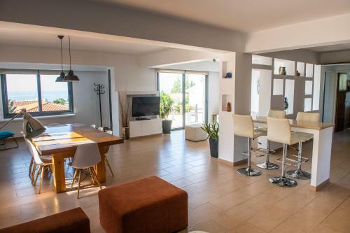 Infinite Blu Villa