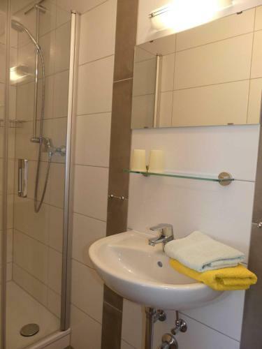 Hostal Pension Holzerstube