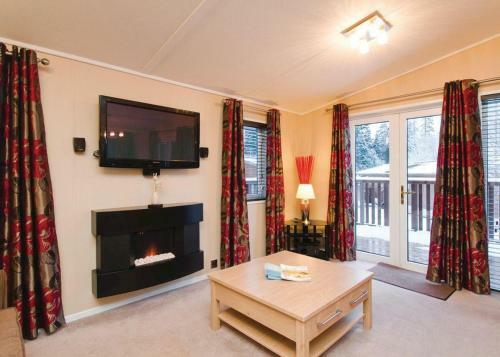 Grattons Cedar Lodges