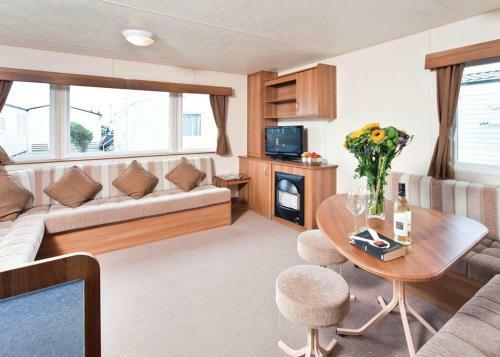 Grattons Cedar Lodges