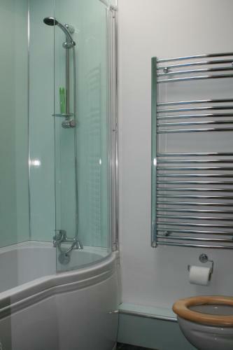 Hostal Bank House Guest House