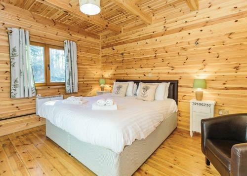 Woodland Park Lodges