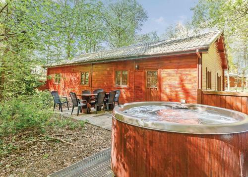 Woodland Park Lodges