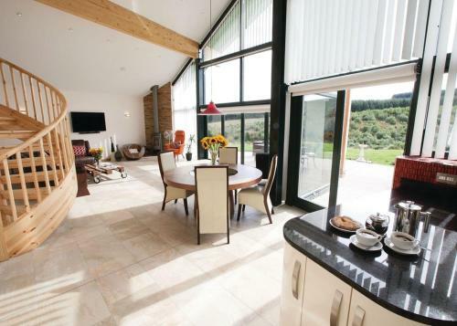 Straker Lodges