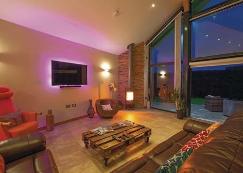 Straker Lodges