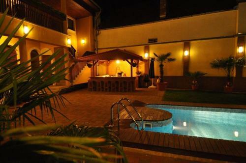 Hostal Eszti Vend�gh�z
