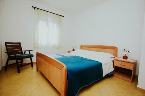 Apartments Doulos