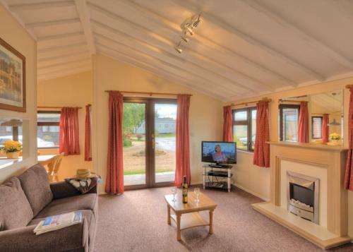 Searles Leisure Resort