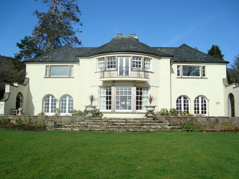 Hostal Melfort House
