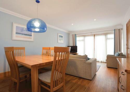 Jaybelle Grange Lodges