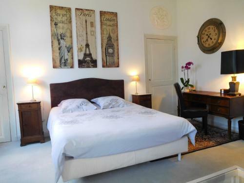 Bed & Breakfast Chambres D'h�tes Ch�teau De Courcelette