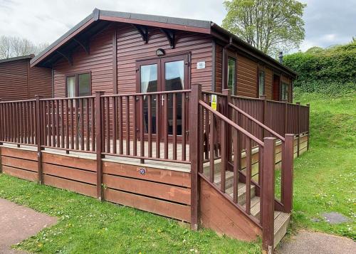 Devon Hills Lodges