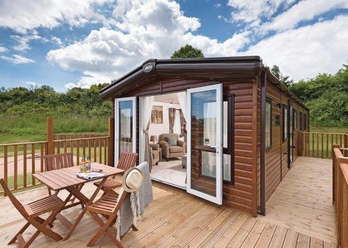 Devon Hills Lodges