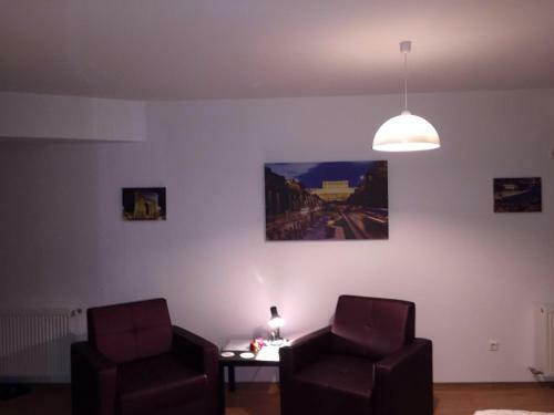 Cosmo Plaza Apartment