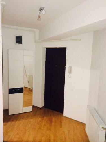 Cosmo Plaza Apartment