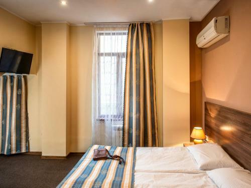 Jam Hotel