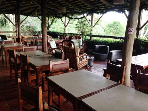 Albergue De Monta�a Talari