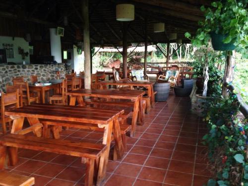 Albergue De Monta�a Talari