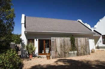 Hostal 9 Fern Rest