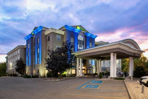 Holiday Inn Express Hotel & Suites Saskatoon