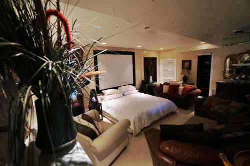 Five Diamond Hotel Alternatives