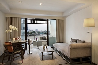 Hotel Riva Surya Bangkok