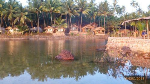 Hotel Blue Lagoon Resort Goa