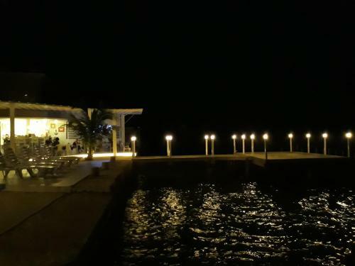 Hotel Down South 118 Beach Resort