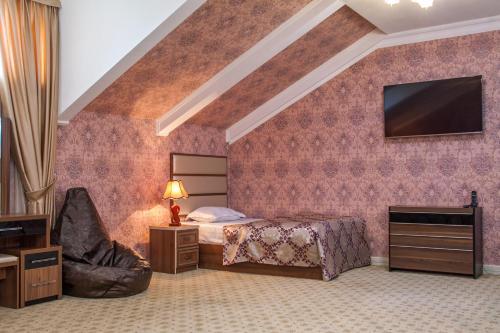 City Line Boutique Hotel