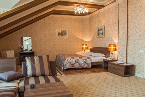City Line Boutique Hotel