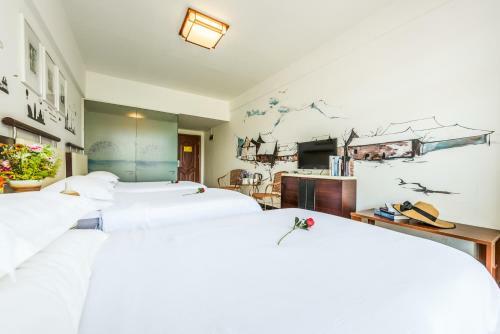 66 Theme Chain Hotel