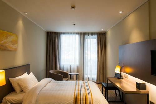 Hotel Home Inn Plus Shanghai Xujiahui