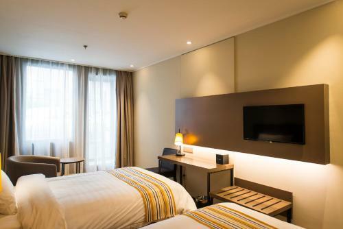 Hotel Home Inn Plus Shanghai Xujiahui