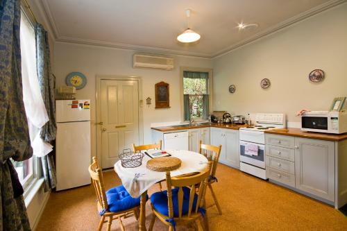 Hotel Lemonade Creek Cottages