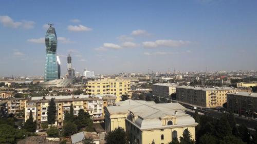 Apartment On H. Aliyev 101
