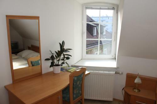 Hostal Pension Jahrbacher