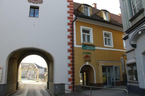 Hostal Pension Jahrbacher