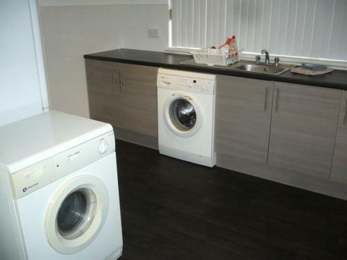 Dragon - Attlee Apartment 3 Bedroom Home