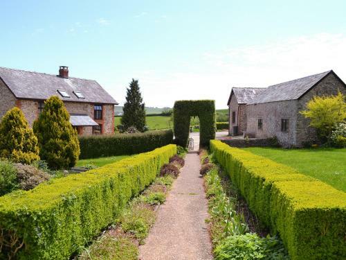 Ellishayes Farmhouse