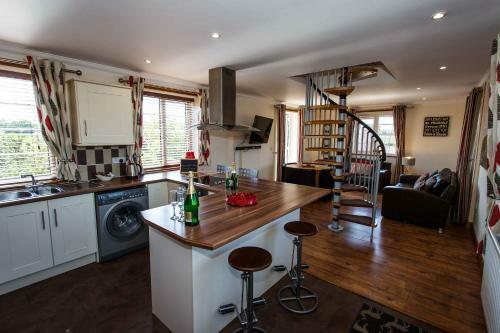 Lincoln Lodge