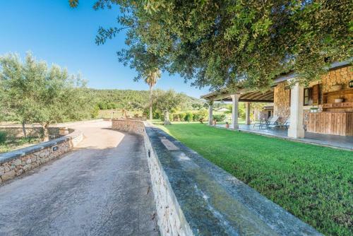 Villa Son Mel Contesti
