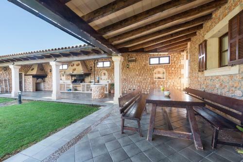 Villa Son Mel Contesti