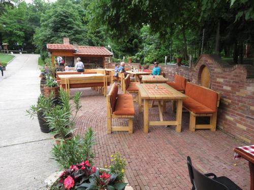 Hostal Bartal Rodinn� Vin�rstvo