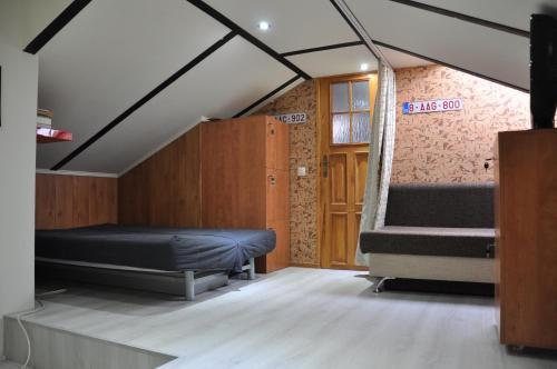 Hostel And Apartment Cherdak
