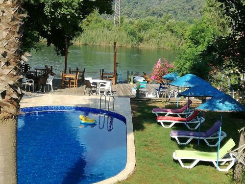 Hostal Dervi??han Pension