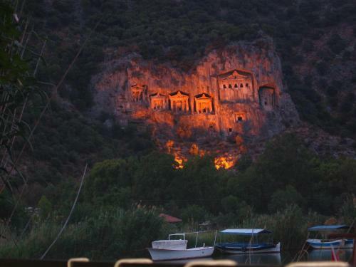 Hostal Dervi??han Pension