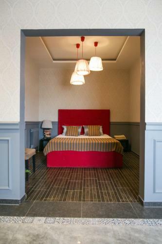 Hotel Raspberry Paradise