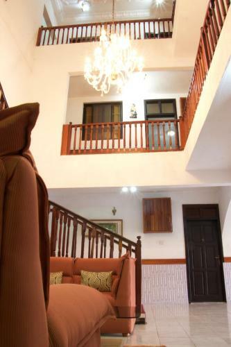 Hill View Hotel Macarthy Hills
