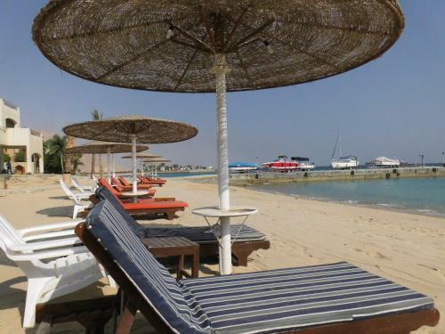 Three-bedroom Apartment At Louly Beach Resort