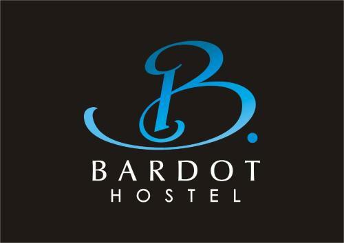 Hostal Bardot Hostel